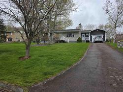 44 Beaumont Avenue Sydney River, NS B1S 1J5