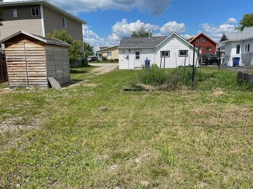 180 Third Street, Dryden, ON - Outdoor
