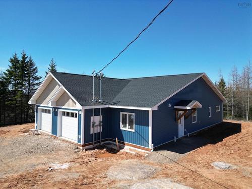 25 Longview Drive, North River, NS 
