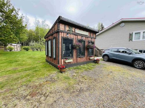 10949 2 Highway, Mapleton, NS 