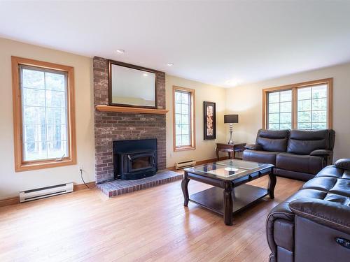 2 Brandy Court, Hammonds Plains, NS 