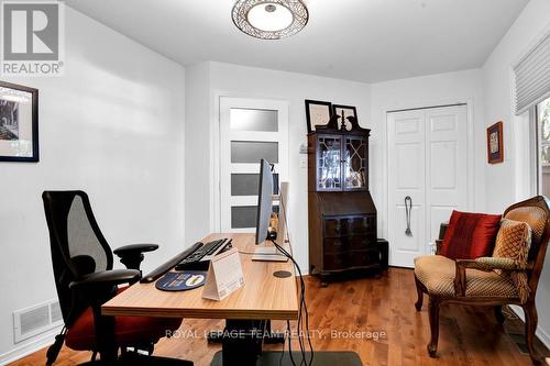 7 Academy Private, Ottawa, ON - Indoor Photo Showing Office