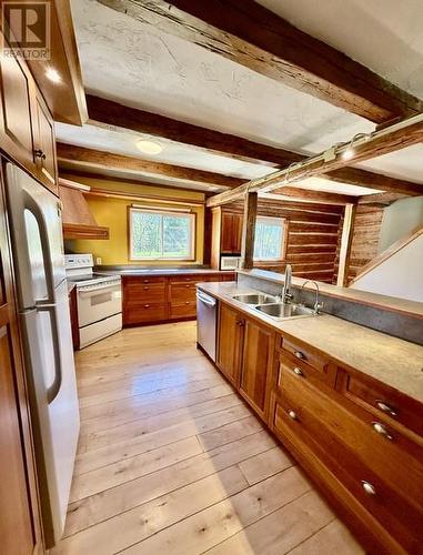 760 River Rd, Massey, ON 