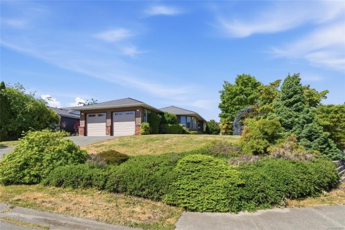 788 Stanhope Rd, Parksville, BC 