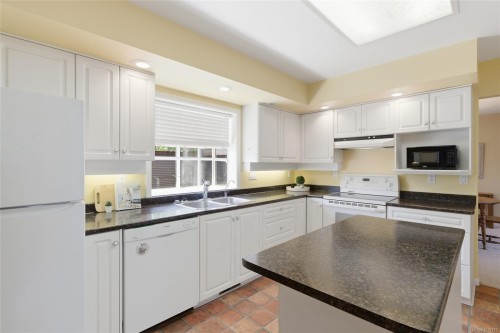 788 Stanhope Rd, Parksville, BC 
