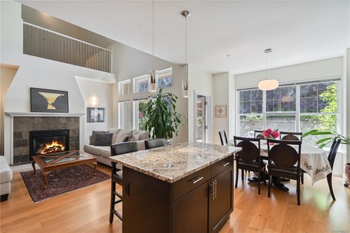 #122-945 Bear Mountain Pkwy, Langford, BC 