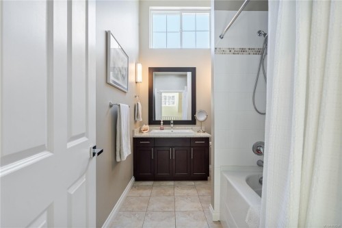 #122-945 Bear Mountain Pkwy, Langford, BC 