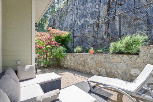 #122-945 Bear Mountain Pkwy, Langford, BC 