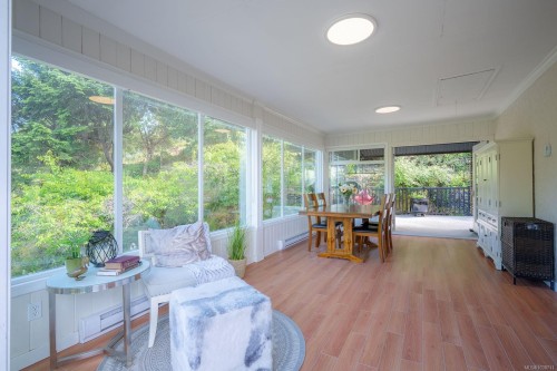 3583 Hammond Bay Rd, Nanaimo, BC 