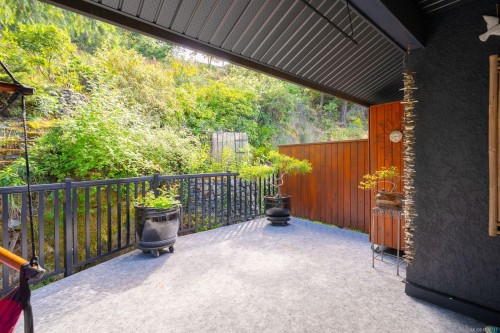 3583 Hammond Bay Rd, Nanaimo, BC 