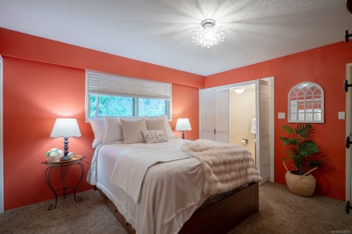 3583 Hammond Bay Rd, Nanaimo, BC 