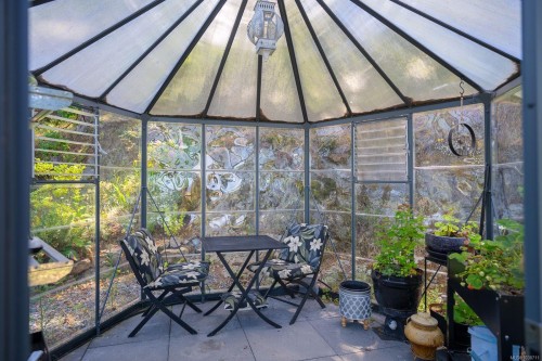 3583 Hammond Bay Rd, Nanaimo, BC 