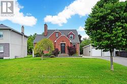 2481 CHASSEUR AVENUE  Ottawa, ON K1V 8E7