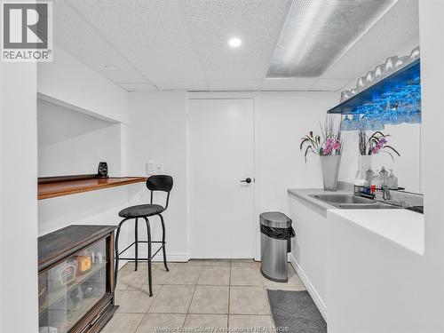 2115 Longfellow, Windsor, ON - Indoor