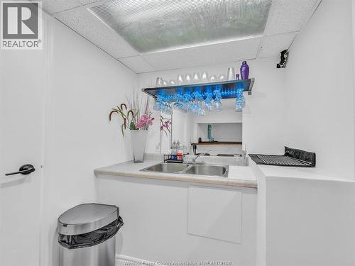 2115 Longfellow, Windsor, ON - Indoor
