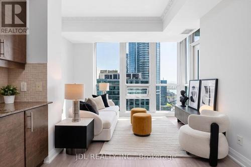 4006 - 16 HARBOUR STREET  Toronto, ON M5J 2Z7