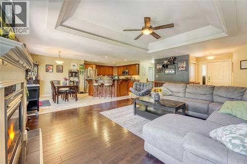 608 Riva Ridge Drive, St Clair, ON - Indoor Photo Showing Living Room