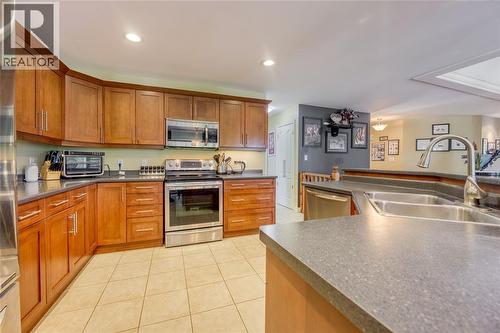 608 Riva Ridge Drive, St Clair, ON - Indoor Photo Showing Kitchen With Double Sink