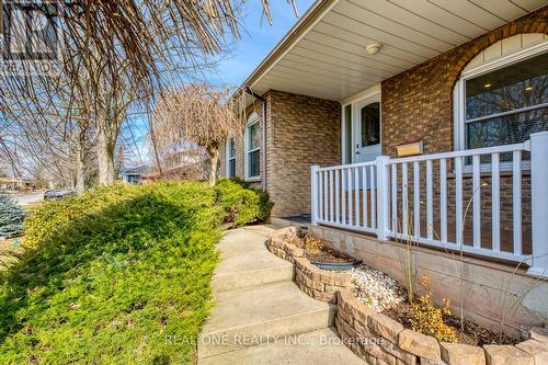 533 Tipperton Crescent, Oakville, ON - Outdoor With Deck Patio Veranda