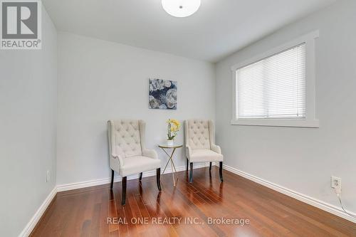 533 Tipperton Crescent, Oakville, ON - Indoor Photo Showing Other Room