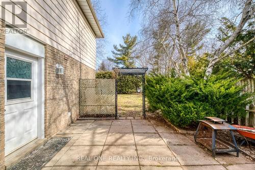 533 Tipperton Crescent, Oakville, ON - Outdoor