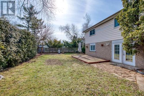 533 Tipperton Crescent, Oakville, ON - Outdoor