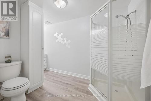 109 Ashberry Place, Waterloo, ON - Indoor Photo Showing Bathroom