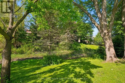 109 Ashberry Place, Waterloo, ON - Outdoor