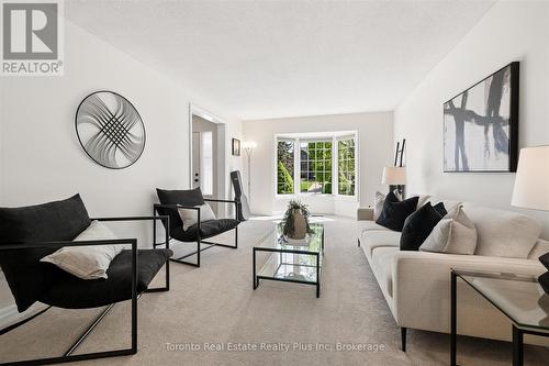 109 Ashberry Place, Waterloo, ON - Indoor Photo Showing Living Room
