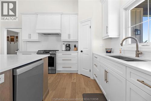 6665 Sixth Line East, Raleigh Township, ON - Indoor Photo Showing Kitchen With Double Sink With Upgraded Kitchen