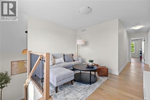 6665 Sixth Line East, Raleigh Township, ON - Indoor Photo Showing Living Room