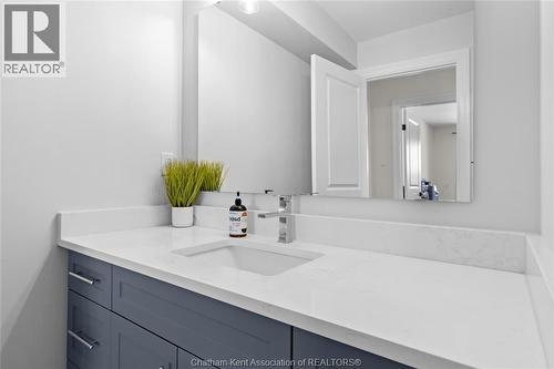 6665 Sixth Line East, Raleigh Township, ON - Indoor Photo Showing Bathroom