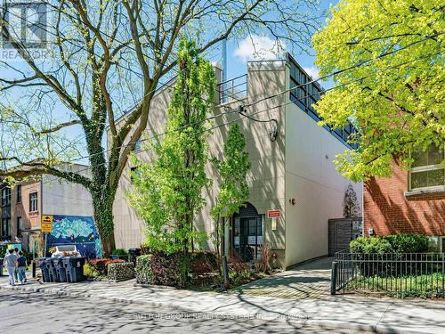 5 - 6 Bartlett Avenue W, Toronto, ON - Outdoor