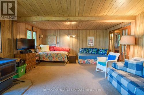 415 Yvon Lane, Rideau Lakes, ON - Indoor Photo Showing Bedroom