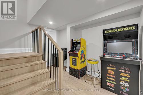 527 Oneida Drive, Burlington, ON 