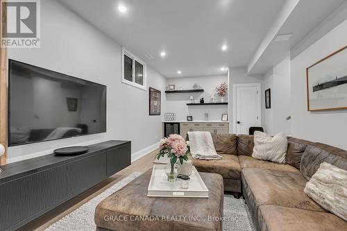 527 Oneida Drive, Burlington, ON 