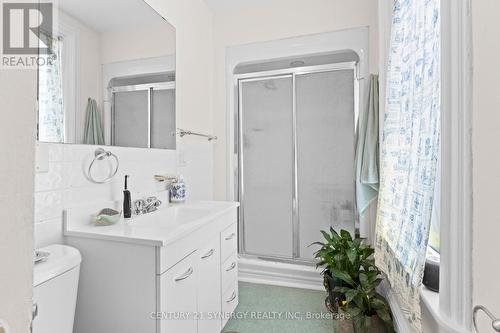 85-87 Victoria Street, Carleton Place, ON - Indoor Photo Showing Bathroom