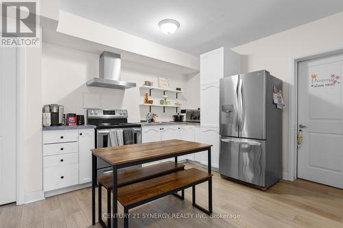 85-87 Victoria Street, Carleton Place, ON - Indoor Photo Showing Kitchen