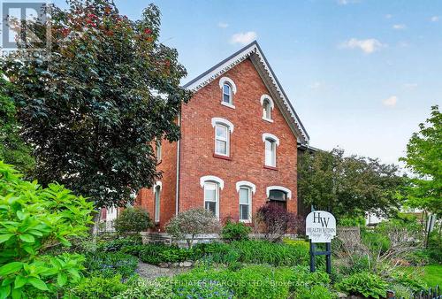 105 5Th Street E, Cornwall, ON 