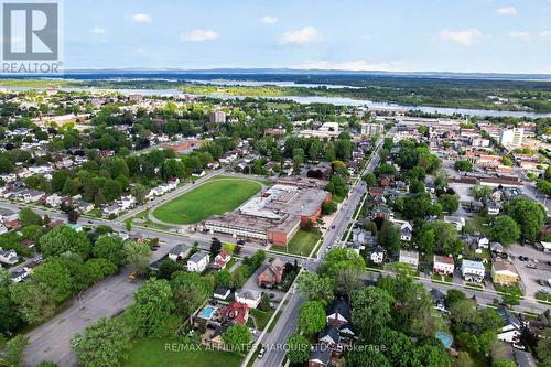 105 5Th Street E, Cornwall, ON 