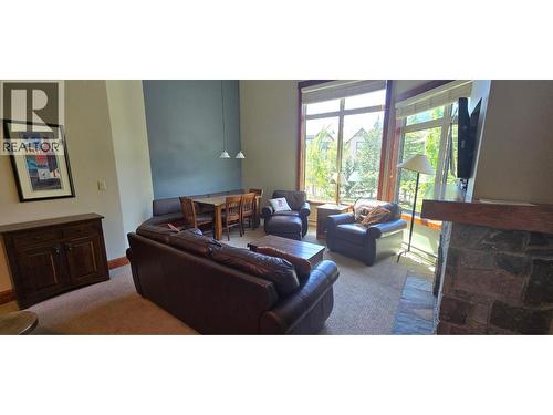 4559 Timberline Crescent Unit# 545A, Fernie, BC - Indoor Photo Showing Living Room