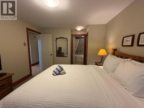 4559 Timberline Crescent Unit# 545A, Fernie, BC - Indoor Photo Showing Bedroom