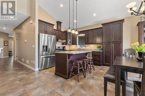 83 Gaiser Road, Welland (Coyle Creek), ON - Indoor Photo Showing Kitchen With Upgraded Kitchen