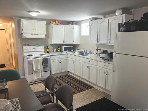49 Beechwood Ave, Moncton, NB 