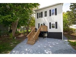 229 Rodney ST Saint John, NB E2M 1X5