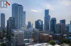 501 - 832 BAY STREET Toronto, ON M5S 1Z6