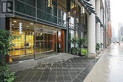 701 - 1121 BAY STREET Toronto, ON M5S 3L9