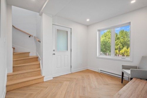 Hall d'entrée/Vestibule - 204-14 Rue Chapleau, Terrebonne (Terrebonne), QC - Indoor Photo Showing Other Room