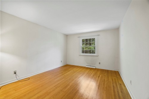 Chambre à coucher - 467 Rue Wellesley, Hudson, QC - Indoor Photo Showing Other Room