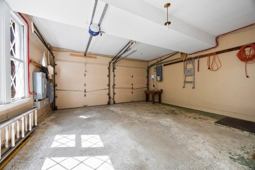 Garage - 467 Rue Wellesley, Hudson, QC - Indoor Photo Showing Garage